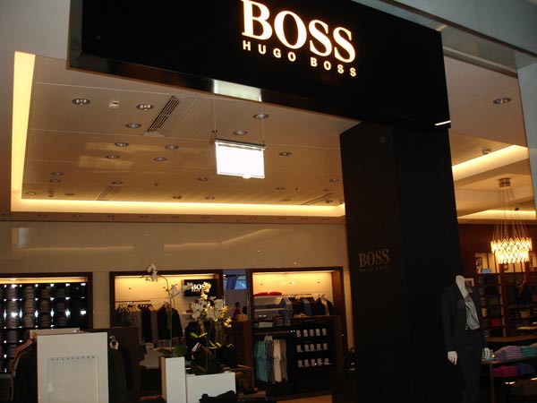 Heinemann Duty Free Unveils New Walk Through Store In Budapest The Moodie Davitt Report The Moodie Davitt Report